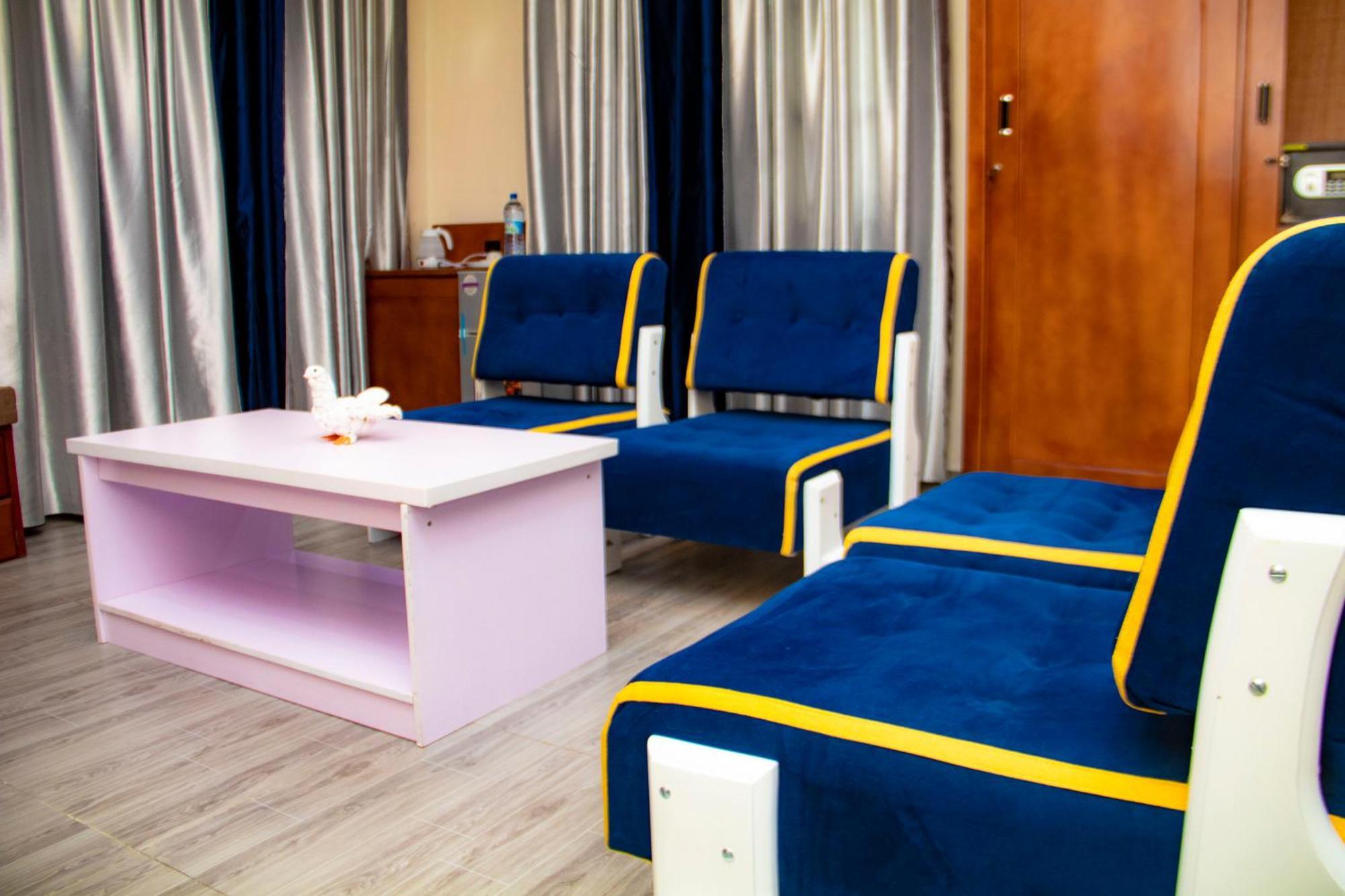 Hotel L'Apero Cotonou Exteriör bild